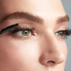 BLACK NANO MASCARA NUTRITION & NATURAL GROWTH