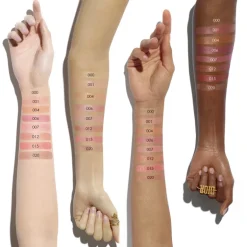 DIOR ADDICT LIP GLOWBálsamo labial hidratante 48 h - color activado por el pH