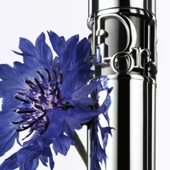 DIORSHOW ICONIC OVERCURL MASCARA REFILLLa máscara de pestañas Diorshow Iconic es recargable en su tono negro 090