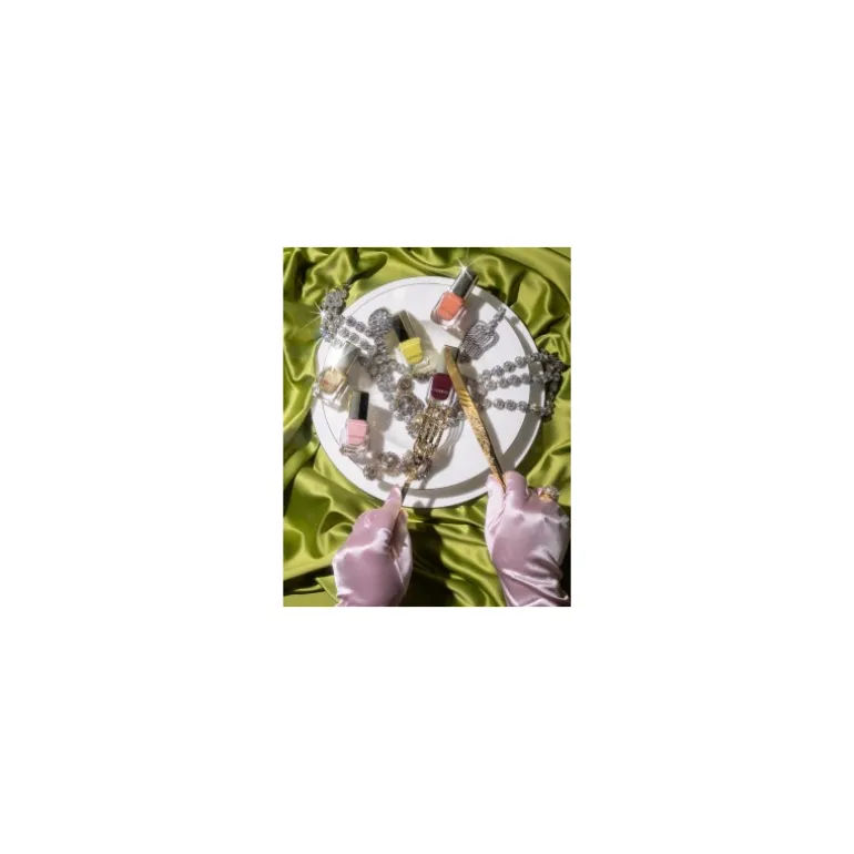 ESMALTE DE UÑAS MY JEWELS. MY RULES.