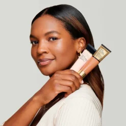 Futurist Aqua Brilliance Prebase Watery Glow