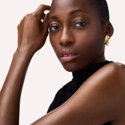 Glam In Gold Dry Oil