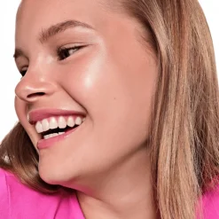 Iluminador en Barra Baby Got Glow