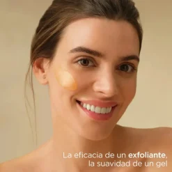 Isdinceutics Essential Scrub