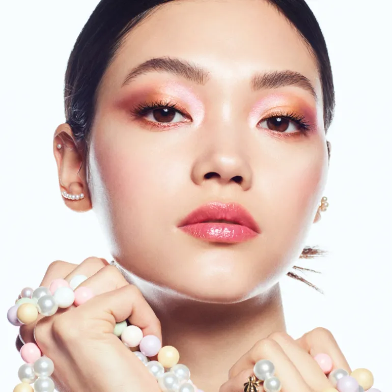 MÉTÉORITES PERLAS DE POLVOS REVELADORAS DE LA LUZ NUEVA